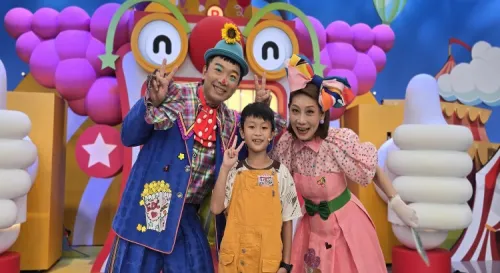 媽，我上電視了。