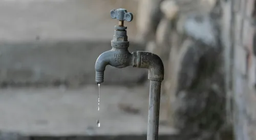 日常生活中的水龍頭：流動與耗損的觀察