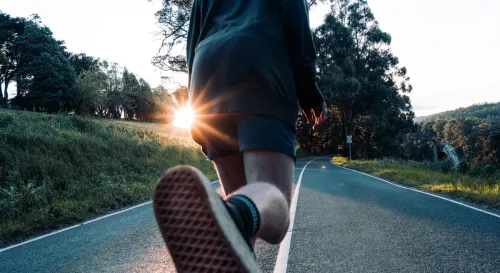 答案不在猶豫裡，而在你跨出去的那一步