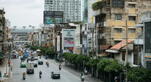 去適應環境，因為環境永遠不會來適應你