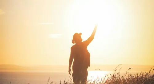 真正的光，從來不是別人給的