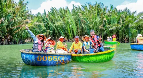 越南迦南島竹桶船初體驗