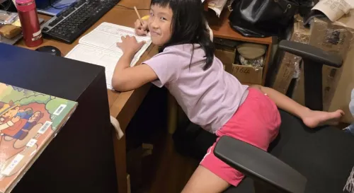這姿勢我幫她取了個名字叫做下潛式