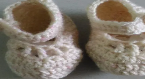 小腳丫的小小毛線靴