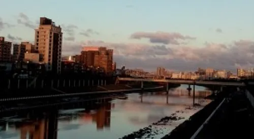 松山區河道旁