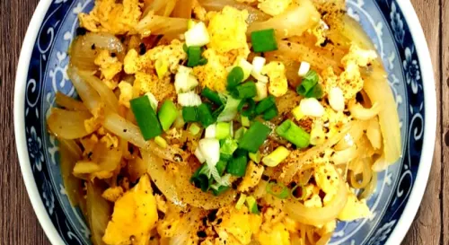 洋蔥炒蛋佐大把大把的眼淚