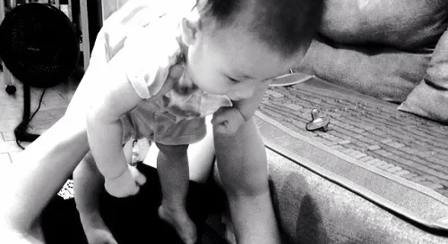 下雨天，只能在家被小孩玩