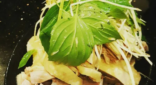 後火車站的古早味，阿霞ㄟ後驛鵝肉店。