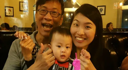 即將邁入1歲，我的老天鵝啊我竟然快撐過了1年。