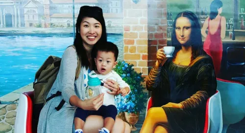 Drink coffee with Mona Lisa XD