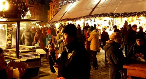 在布拉格最後一晚老城區耶誕市集