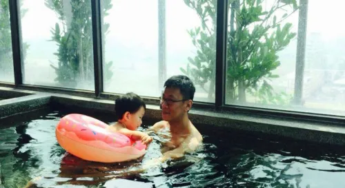 這麼熱的天，想念泡在水裡的涼快