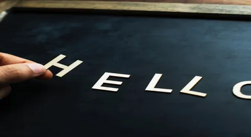 使用PHP mb_substr 函式，擷取部分字串並記得使用UTF-8。