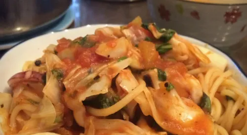 來一盤駱式海鮮義大利麵