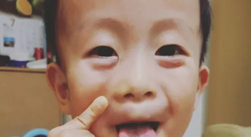 所以甚麼時候學會了扮鬼臉的