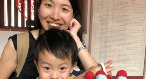 小5U跟著爸媽去旅行今天走古跡行程