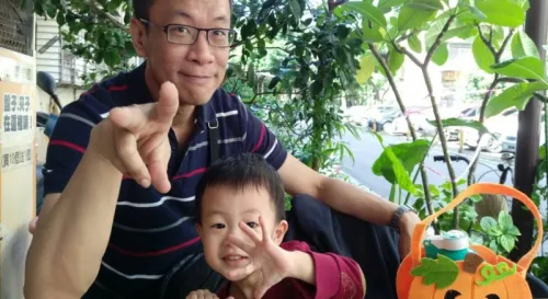 Good morning Nice weather in Taipei and we are out for breakfast