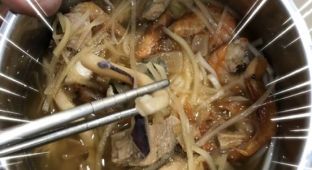 東港東隆宮的「飯湯」