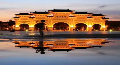 遺憾有很多樣子  不敢冒的險，不曾追的夢，和不夠努力的曾經。