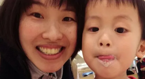 哈根達斯冰淇淋，一球135塊，好貴呀！