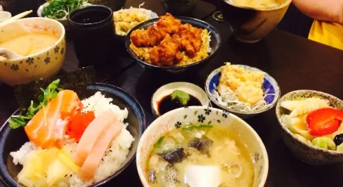 與朋友相聚，平價日式料理漁樂