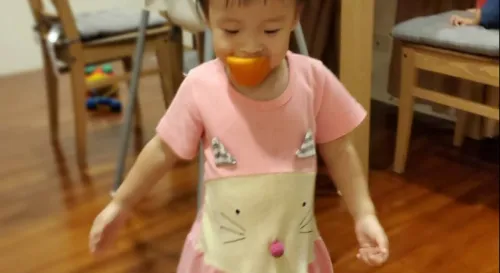 這傢伙到底在幹嘛