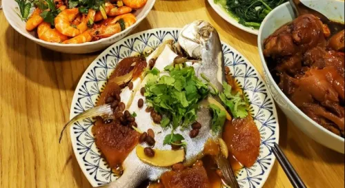 老朋友聚聚-鳳梨醬蒸魚再度上桌