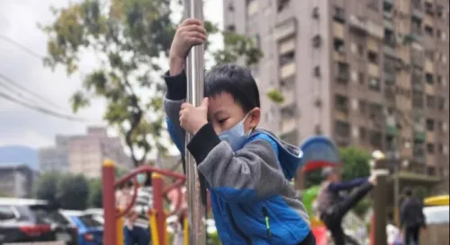 那些年我們爬過的杆