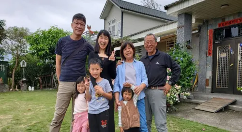 碧昇園，背山面海的悠閒