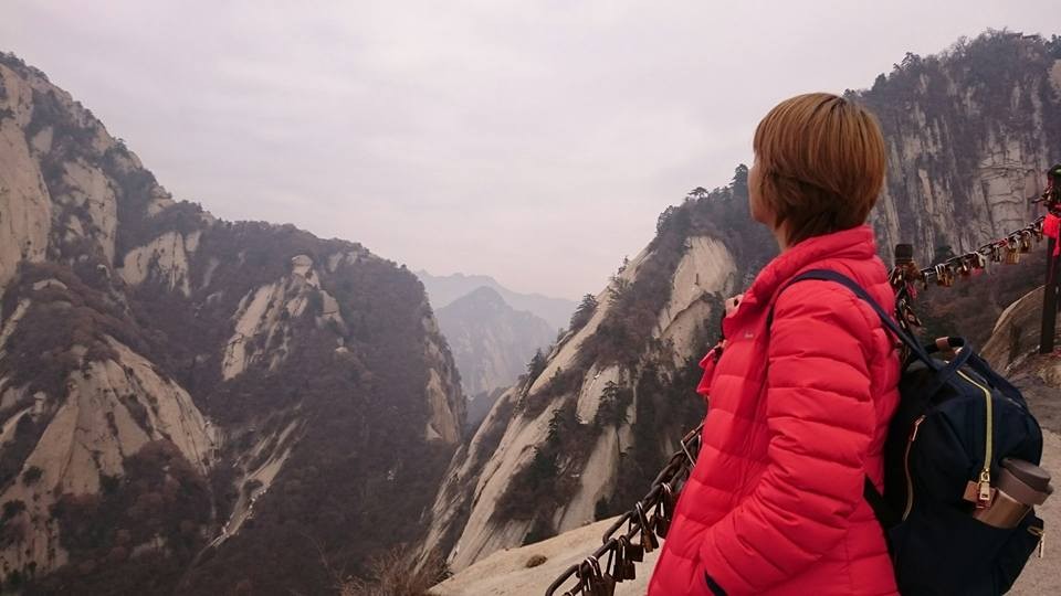 話說,今日華山就飄點細雪,甚是可惜…(為了期待下大雪,還一度不想下山) 話說,今日華山就飄點細雪,甚是可惜…(為了期待下大雪,還一度不想下山)