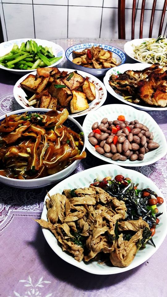 庶民小菜,就可配好多碗飯~ 庶民小菜,就可配好多碗飯~